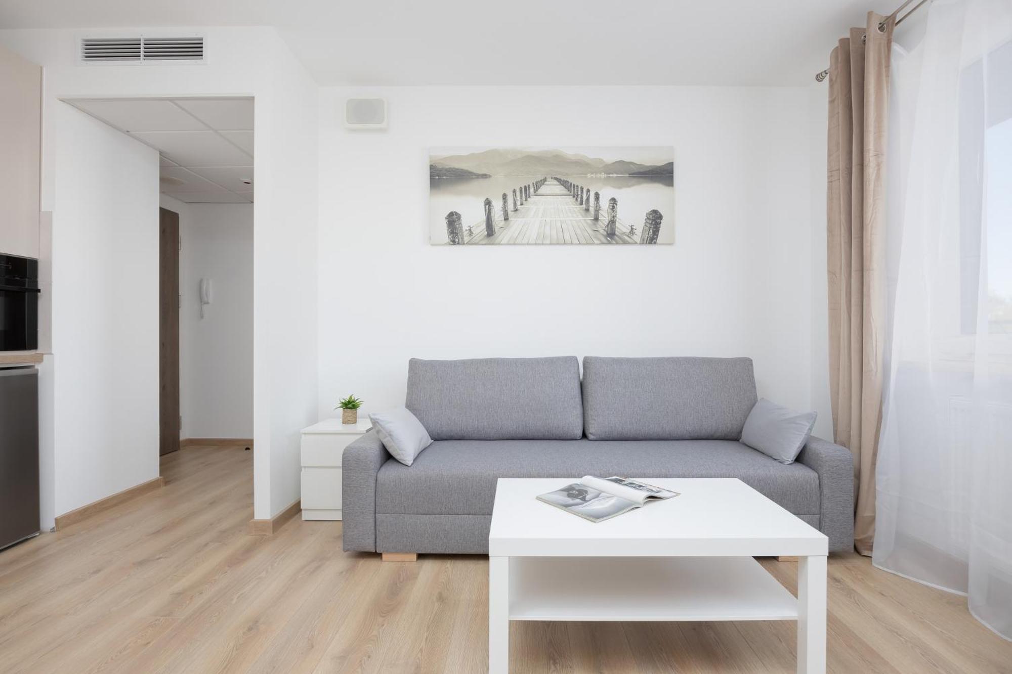Apartment Air Conditioned In With Parking, Desk And Balcony By Renters Warsaw