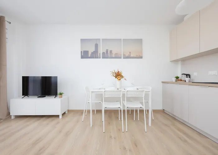 Air Conditioned Apartment In Warsaw With Parking, Desk And Balcony By Noclegi Renters